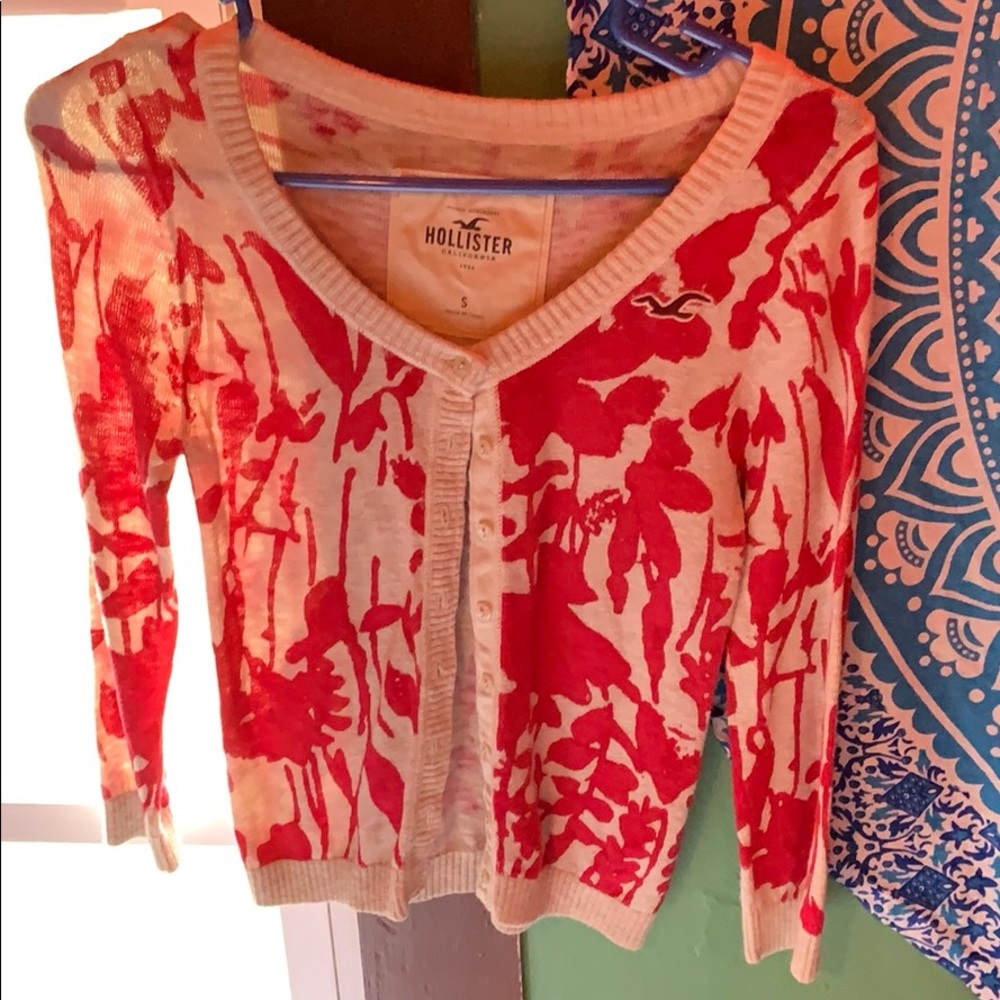 Hollister sweater